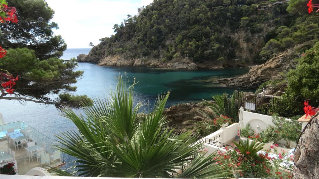 Hotel La Calanque Cavalaire-sur-Mer Exterior foto